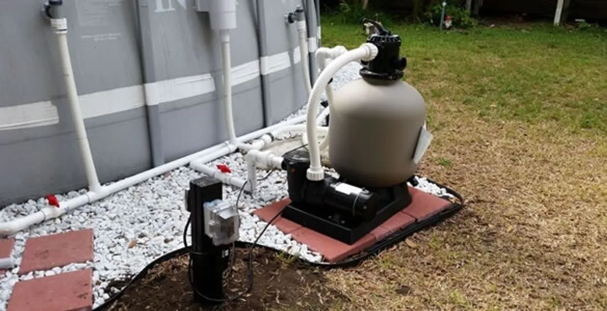 pool pumps service with professionally installed pool pump and filtration system in Phoenix, AZ